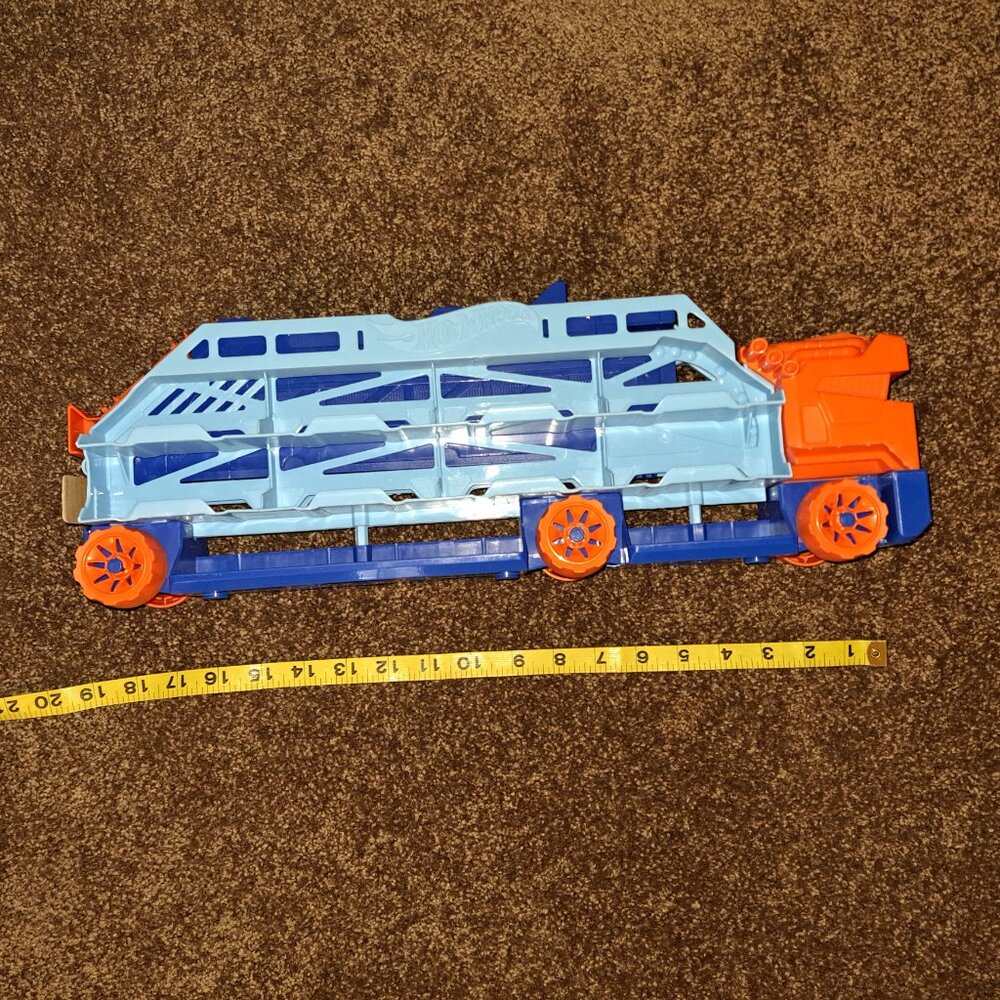 Hot Wheels City Speed Drop Transport Hauler - Picture 3 of 8